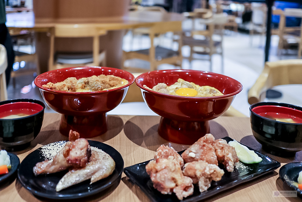 新北林口美食-鳥開親子丼-來自日本名古屋的鳥開親子丼VS秘傳炸雞排丼/三井outlet美食 @靜兒貪吃遊玩愛分享