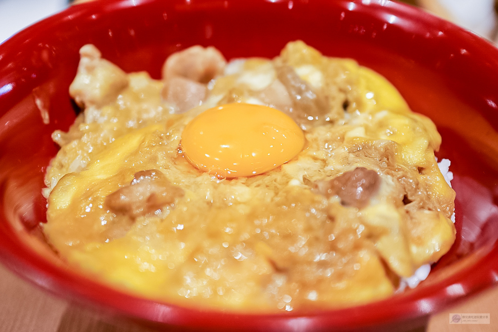 新北林口美食-鳥開親子丼-來自日本名古屋的鳥開親子丼VS秘傳炸雞排丼/三井outlet美食 @靜兒貪吃遊玩愛分享