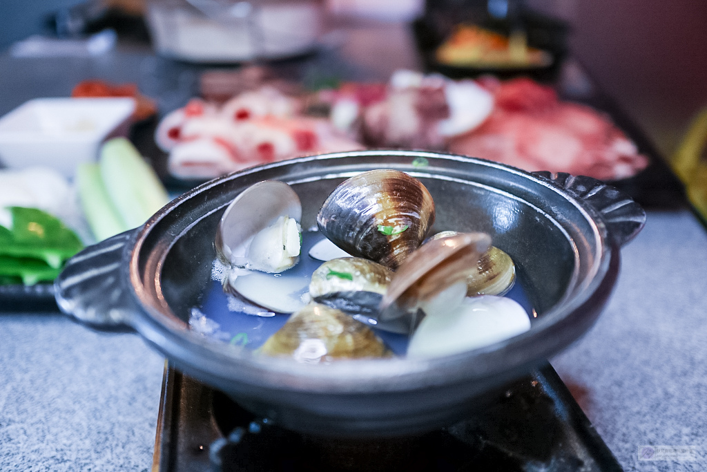 桃園美食-火之舞蓁品燒和牛放題-肉食控的最愛/頂級和牛生蠔吃到飽 生啤無限暢飲/桃園店 @靜兒貪吃遊玩愛分享