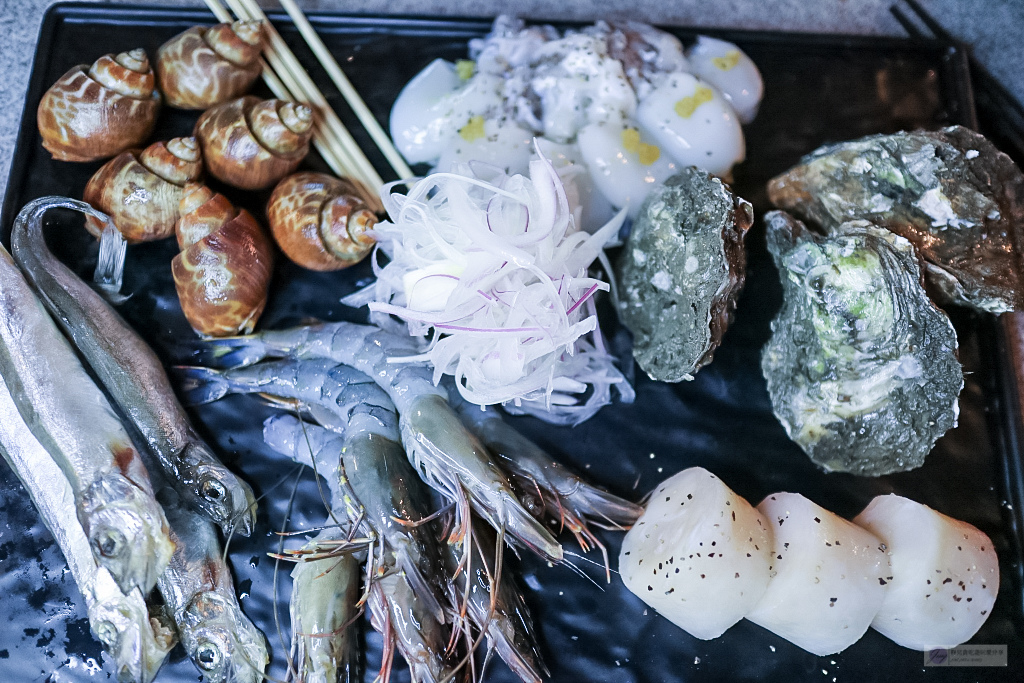 桃園美食-火之舞蓁品燒和牛放題-肉食控的最愛/頂級和牛生蠔吃到飽 生啤無限暢飲/桃園店 @靜兒貪吃遊玩愛分享