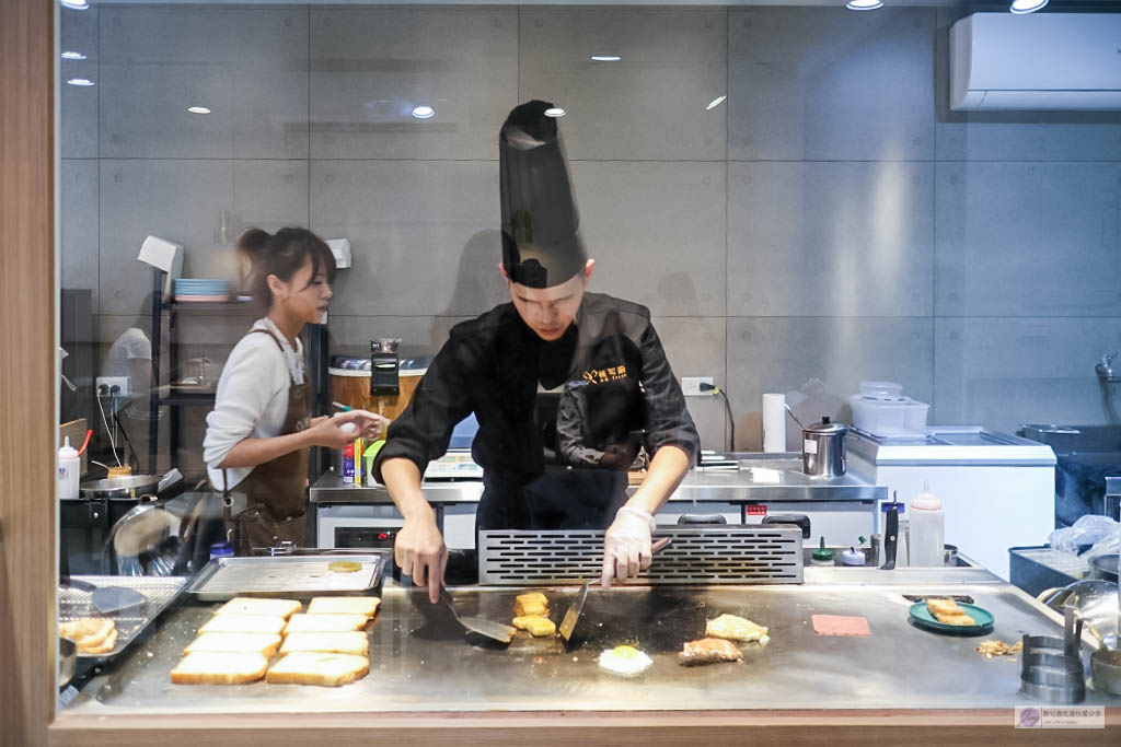 桃園早午餐-桃司廚-清新日系風格早午餐結合鐵板燒新思維創意平價餐點 @靜兒貪吃遊玩愛分享