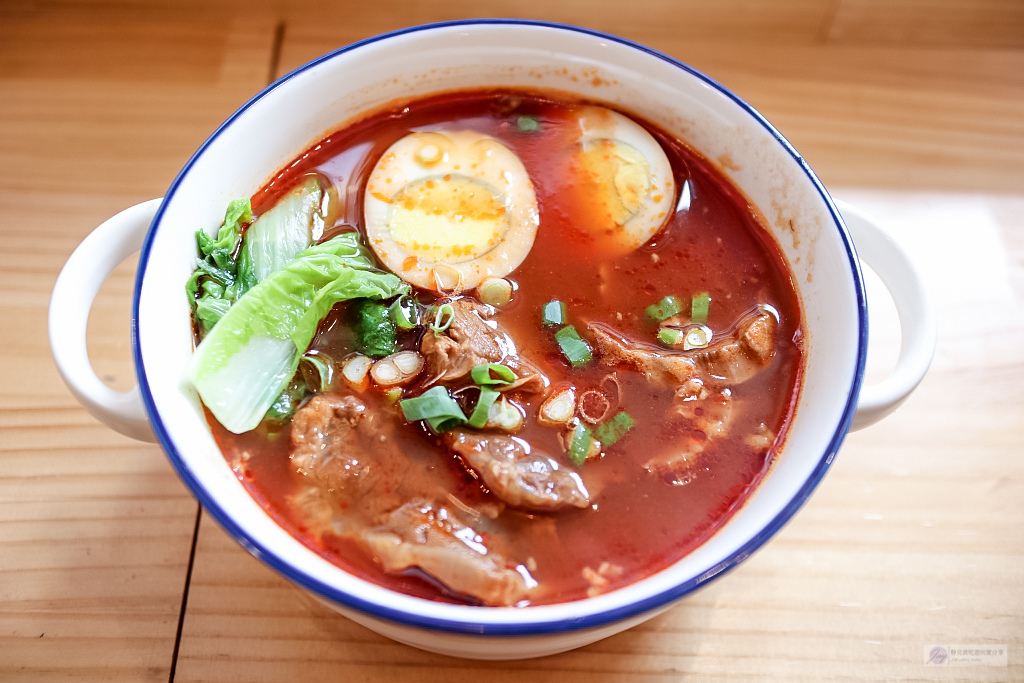 台北忠孝復興站-逍遙吉祥-東區平價美食份量十足獨創特色手作麵飯料理 @靜兒貪吃遊玩愛分享