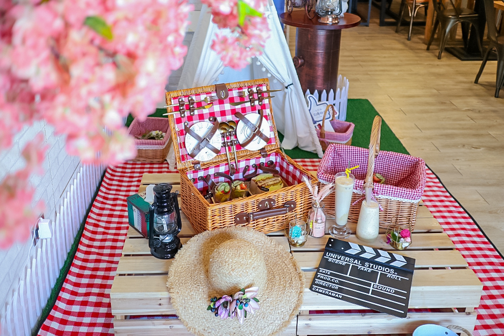 桃園美食-放慢腳步-網美風室內野餐咖啡廳 /早午餐 下午茶 義大利麵/親子友善餐廳/藝文特區美食 @靜兒貪吃遊玩愛分享