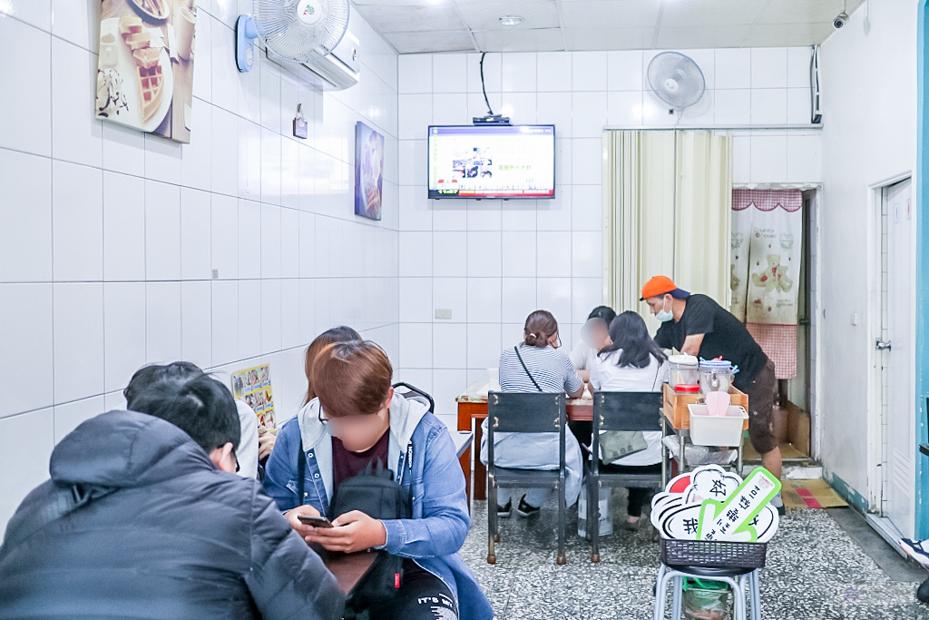 宜蘭礁溪美食-老張早餐吧-豐富多元跳脫傳統早餐模式的創意料理/有蛋無餅的滾蛋卡啦VS濃郁醇厚的南瓜豆漿/食尚玩家特別推薦 @靜兒貪吃遊玩愛分享