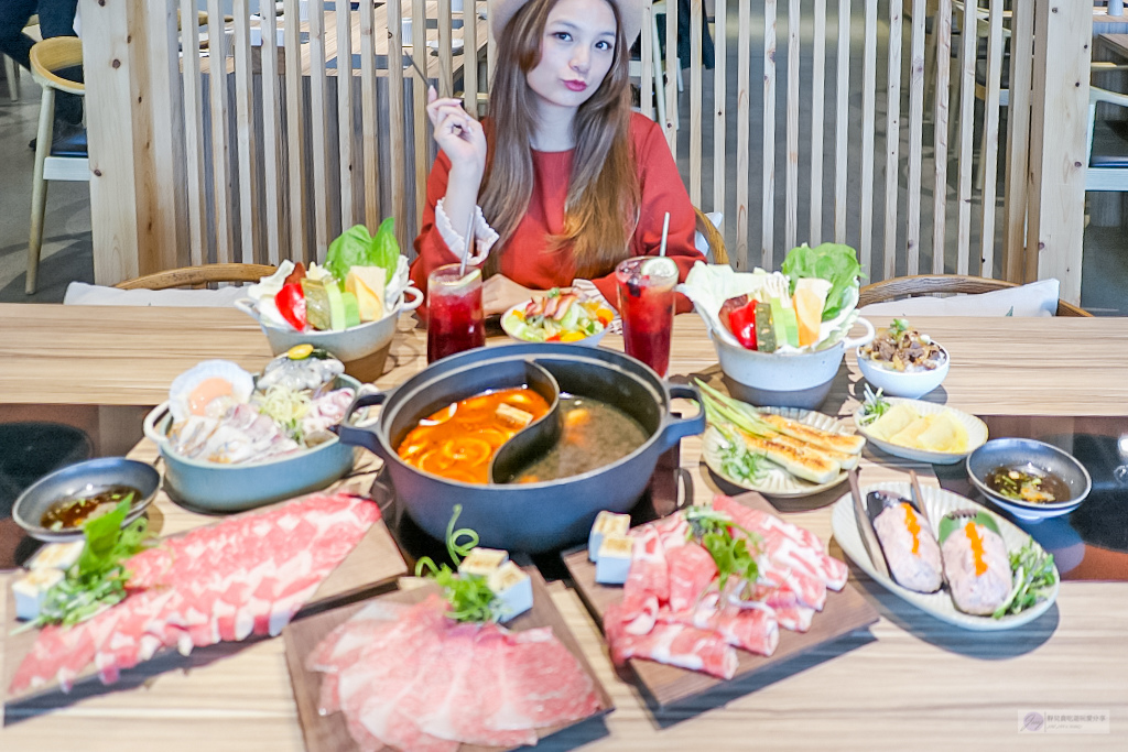 新北林口美食-浮島蒔鍋 Maku Hotpot-日本滋賀近江夢幻和牛/嚴選新鮮食材的高品質鍋物 @靜兒貪吃遊玩愛分享