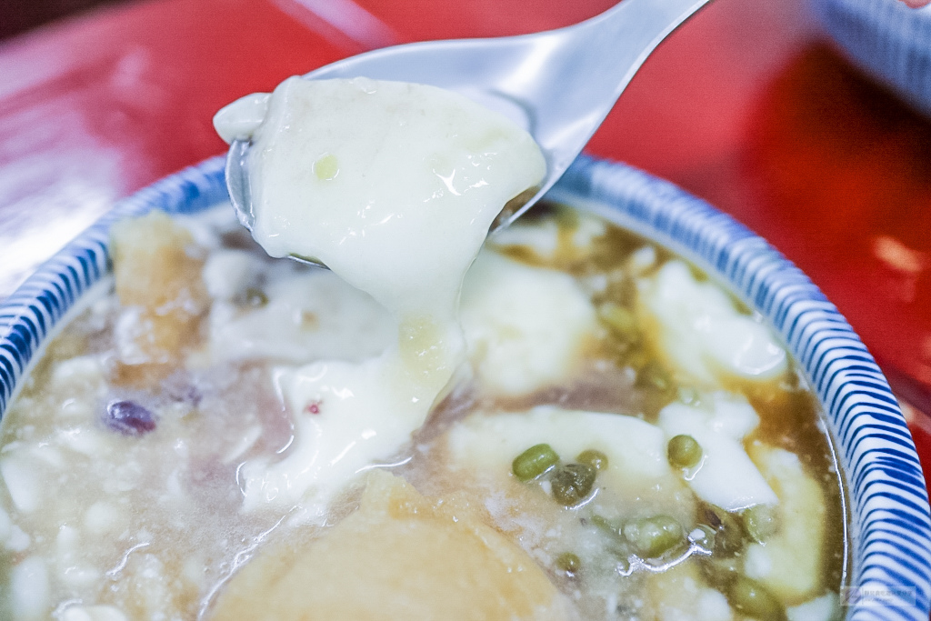 桃園美食-福麻糬豆花-50元銅板的麻糬豆花 學生時期教室裡的回憶/藝文店 @靜兒貪吃遊玩愛分享