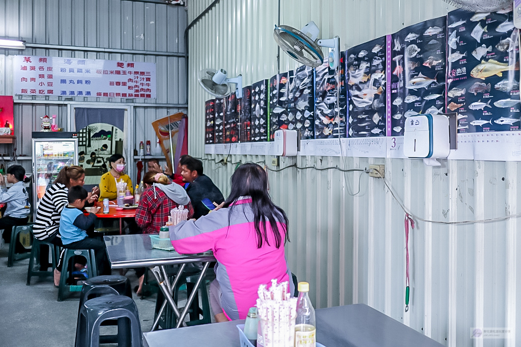 花蓮玉里美食-勤祥麵館-隱藏在玉里市場內在地人最愛的90元超大碗牛肉麵 玉里麵 @靜兒貪吃遊玩愛分享