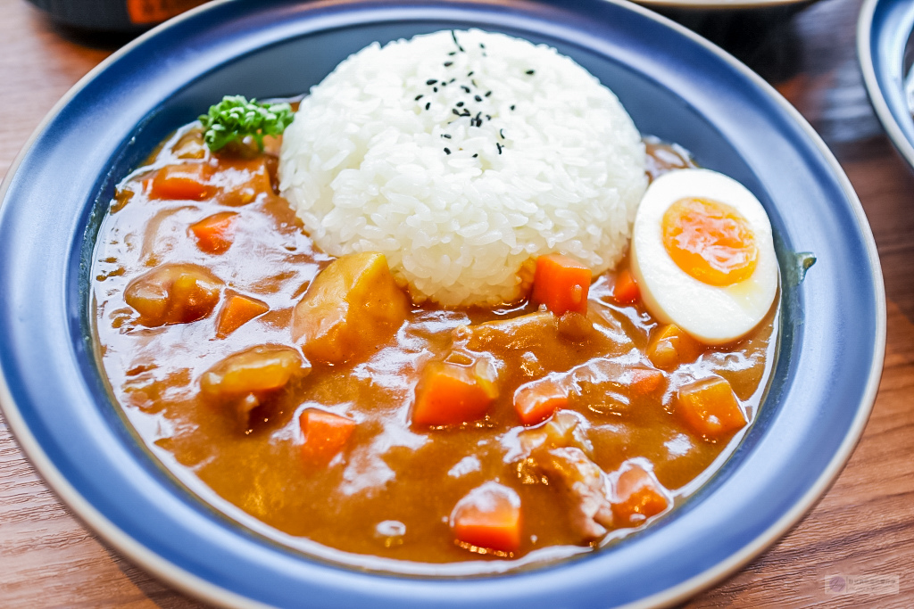 桃園美食-MU Curry．暮-平價超值濃郁醇厚的美味咖哩/藝文特區美食 @靜兒貪吃遊玩愛分享