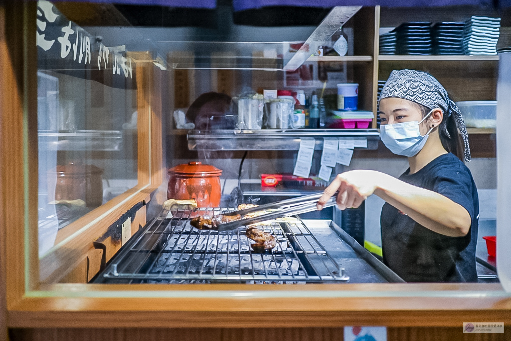 桃園中壢美食-長居亭創作酒処-十足日本風格來自大阪道地的居酒屋料理/宵夜美食 炸物 烤物 啤酒/鄰近中壢SOGO @靜兒貪吃遊玩愛分享