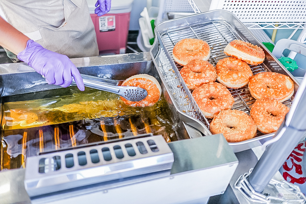 桃園八德美食-圈圈堂-手工製餡料天然發酵麵團全麥甜甜圈VS鹹鹹圈/銅板美食/攤車小吃 @靜兒貪吃遊玩愛分享