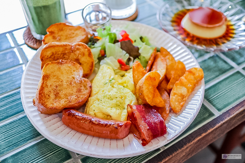 桃園中壢美食-拾午 gather delicious-老宅改造的文青復古風格咖啡廳/早午餐 甜點 下午茶/鄰近威尼斯影城 @靜兒貪吃遊玩愛分享