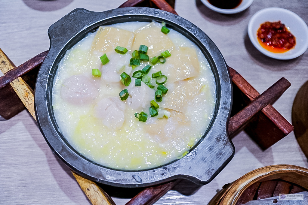 桃園美食-晴粵軒 港式飲茶-濃郁鮮美的干貝鮑魚粥只要198元/平價又美味的港式料理/藝文特區美食 @靜兒貪吃遊玩愛分享