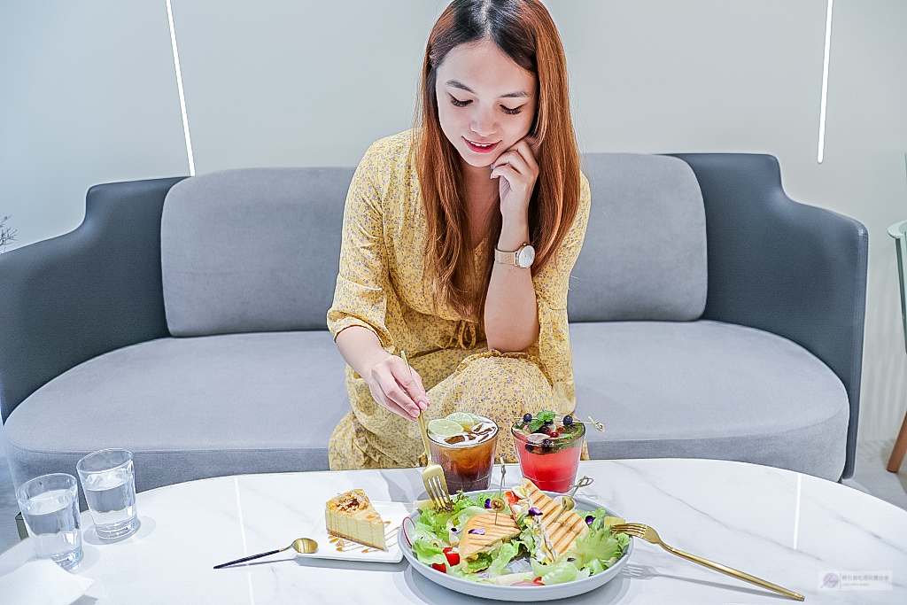 台北小南門站-Très Bon 好伴 CAFÉ-全台唯一模特秘境清新質感咖啡廳/輕食 甜點 下午茶 @靜兒貪吃遊玩愛分享