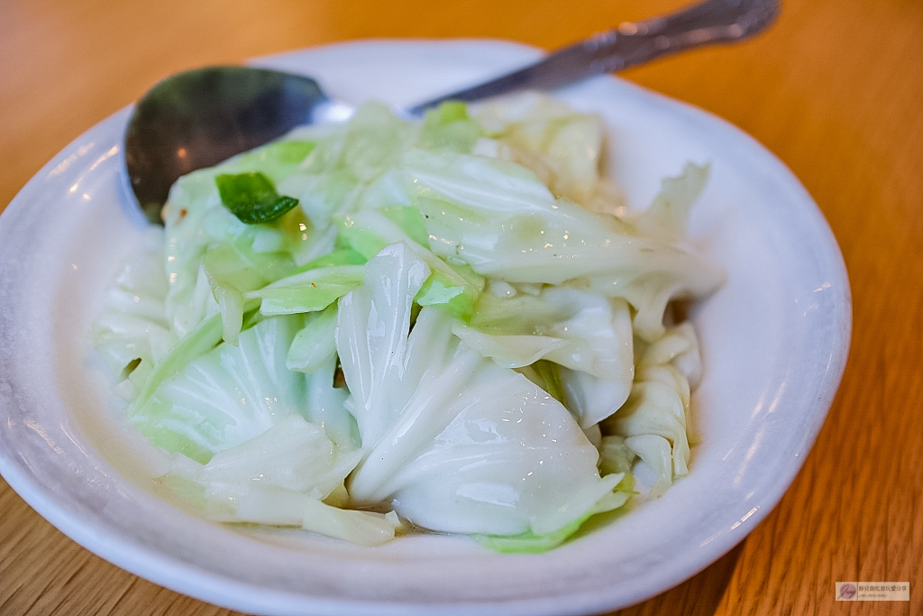 桃園蘆竹美食-阿本家 Jia Bena-純白色系簡約日雜文青質感風格川湘餐館/鄰近南崁台茂購物中心 @靜兒貪吃遊玩愛分享