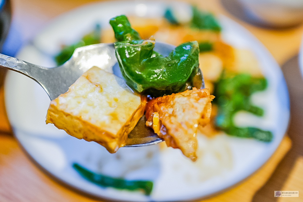 桃園蘆竹美食-阿本家 Jia Bena-純白色系簡約日雜文青質感風格川湘餐館/鄰近南崁台茂購物中心 @靜兒貪吃遊玩愛分享