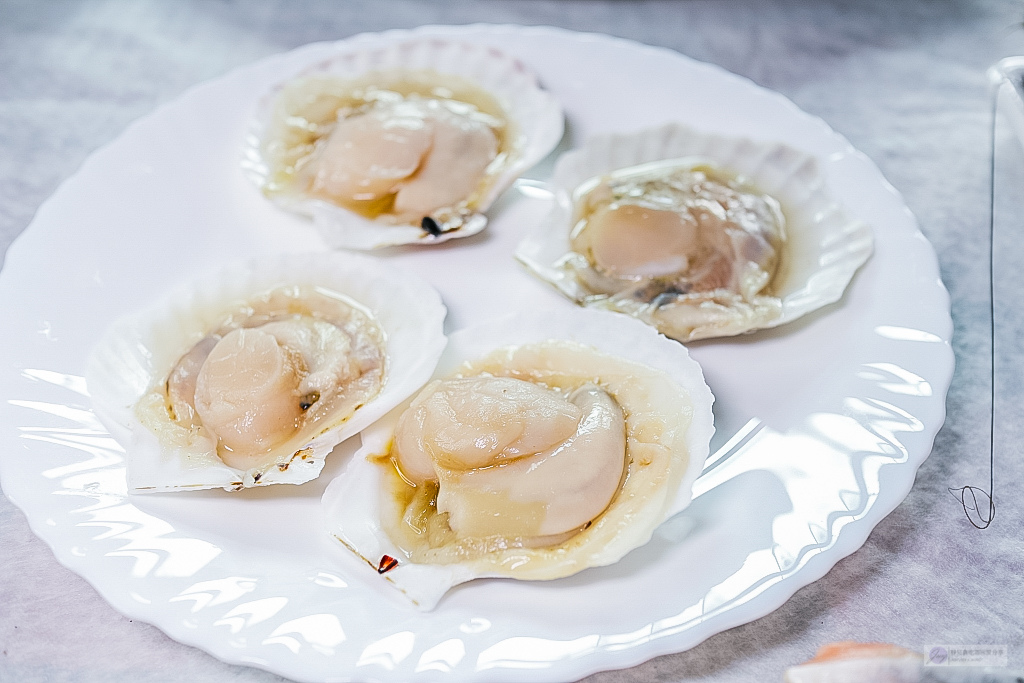 宅配美食-日日有漁-高品質海產日本廣島全殼生蠔/北海道生食級干貝/澎湖野生中卷/宜蘭爆卵母香魚/嚴選天然草蝦等新鮮魚貨/中秋烤肉食材推薦 @靜兒貪吃遊玩愛分享