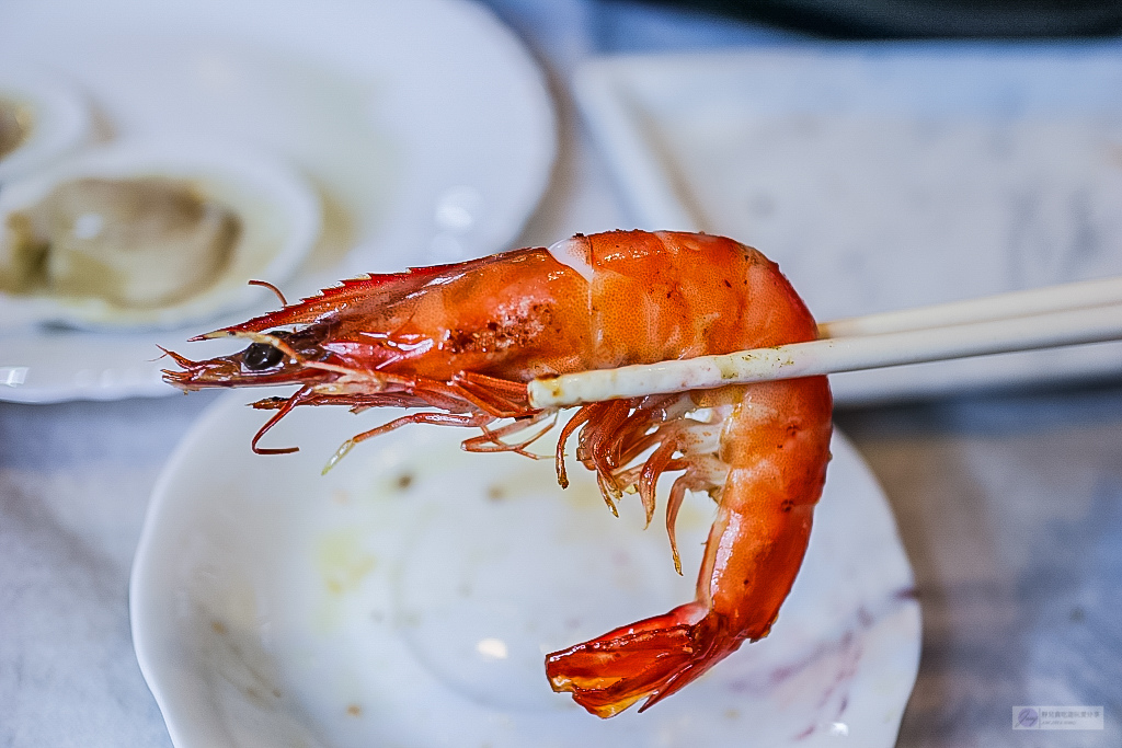 宅配美食-日日有漁-高品質海產日本廣島全殼生蠔/北海道生食級干貝/澎湖野生中卷/宜蘭爆卵母香魚/嚴選天然草蝦等新鮮魚貨/中秋烤肉食材推薦 @靜兒貪吃遊玩愛分享