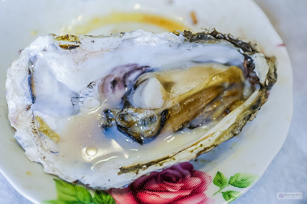 宅配美食-日日有漁-高品質海產日本廣島全殼生蠔/北海道生食級干貝/澎湖野生中卷/宜蘭爆卵母香魚/嚴選天然草蝦等新鮮魚貨/中秋烤肉食材推薦 @靜兒貪吃遊玩愛分享