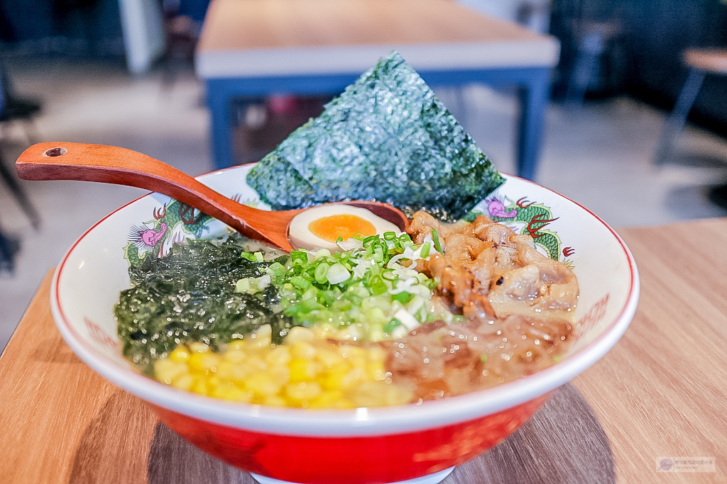 桃園中壢美食-牛丁次郎坊x深夜裡的和魂燒肉丼-每日限量超浮誇戰斧牛排丼/燒肉丼飯 拉麵/內壢支店 @靜兒貪吃遊玩愛分享