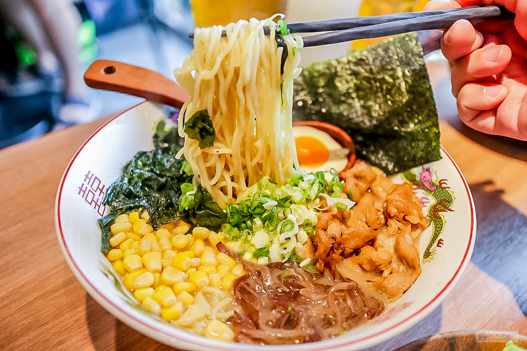 桃園中壢美食-牛丁次郎坊x深夜裡的和魂燒肉丼-每日限量超浮誇戰斧牛排丼/燒肉丼飯 拉麵/內壢支店 @靜兒貪吃遊玩愛分享