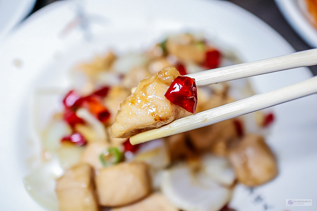 桃園美食-炒味亭炒飯專賣店-超人氣台灣炒飯王平價熱炒/炒飯 炒麵 熱炒/鄰近桃園大廟 @靜兒貪吃遊玩愛分享