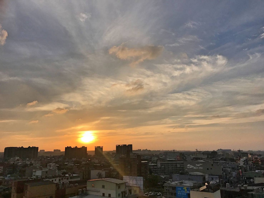 桃園大園美食-大園101景觀餐廳-全亞洲賞機高度最高的景觀餐廳/火鍋 炸物 飲品/鄰近桃園機場 @靜兒貪吃遊玩愛分享