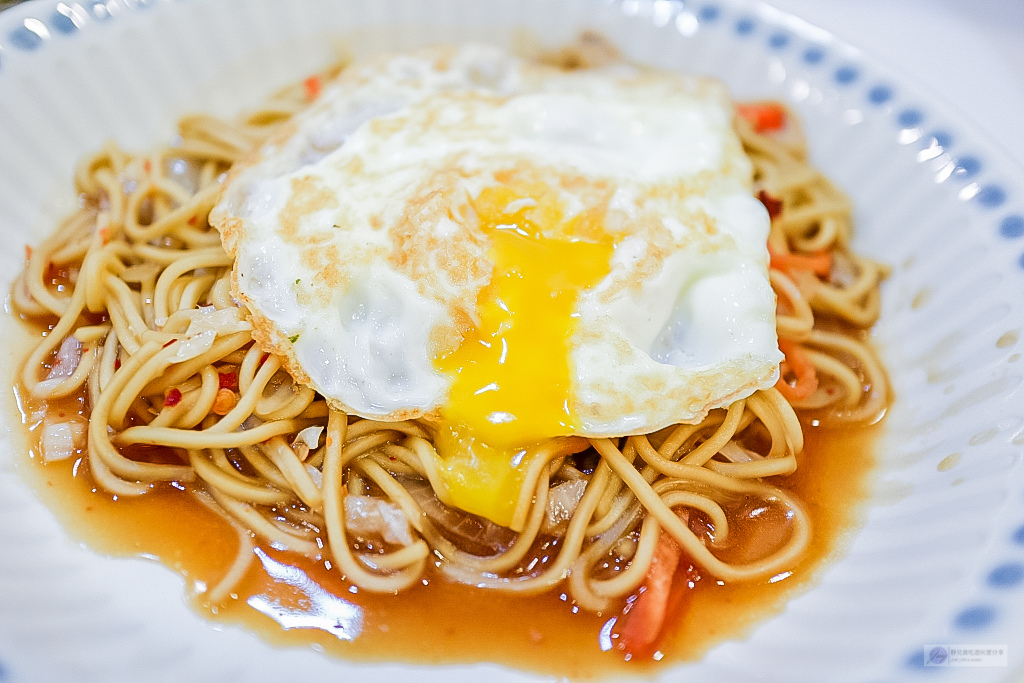 桃園美食-好睏手作蛋餅-小清新文青小攤車風格蛋餅專賣店/蛋餅 炒麵 飲品/藝文特區美食 @靜兒貪吃遊玩愛分享