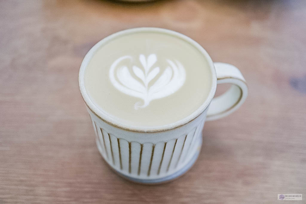 桃園中壢美食-著手咖啡 Coffee Intro in Taoyuan-隱藏在小巷內的老宅文青質感咖啡廳/單品咖啡 甜點 飲品/鄰近內壢火車站 @靜兒貪吃遊玩愛分享