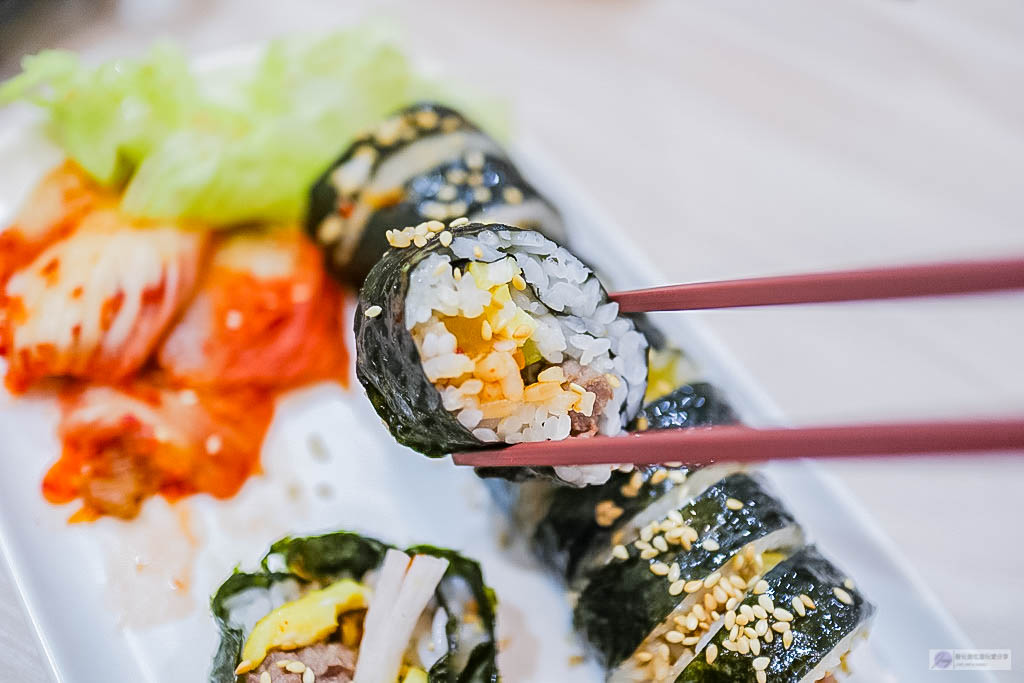 桃園美食-收藏。저장。JeoJang-韓系清新簡約質感複合式咖啡廳/輕食 咖啡 攝影/鄰近桃園藝文特區 @靜兒貪吃遊玩愛分享