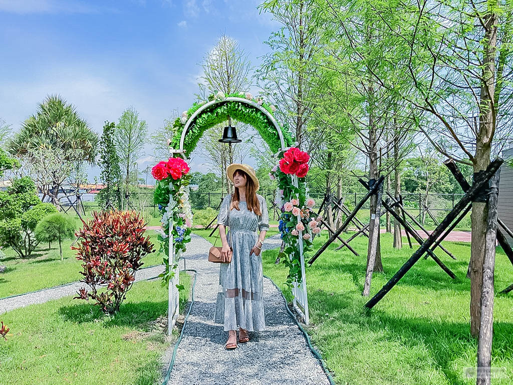 宜蘭五結景點-Healtdeva 赫蒂法莊園-浪漫夢幻歐洲風格莊園空中城堡、生命之樹魔幻鏡池|最美生技觀光園區 @靜兒貪吃遊玩愛分享