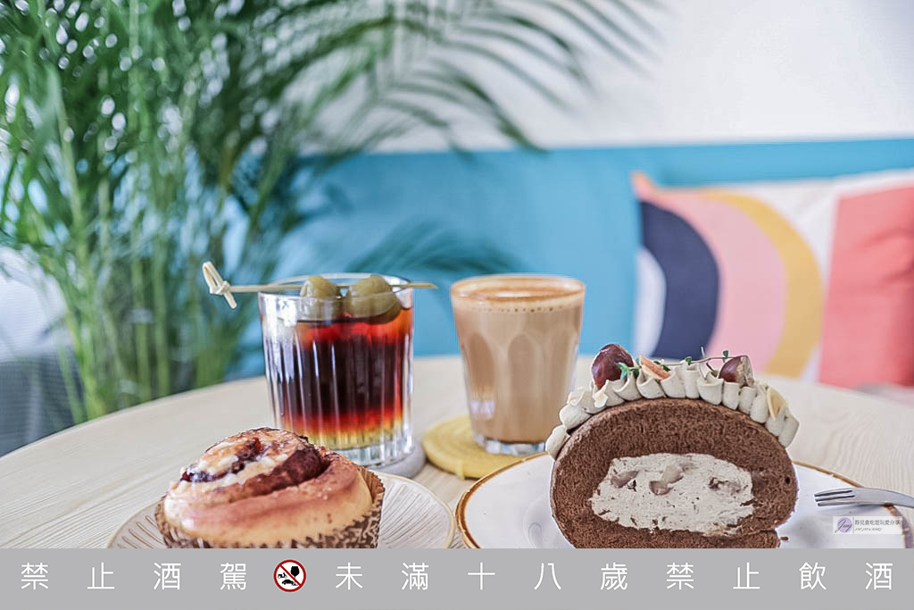 桃園中壢美食-Habbit coffee-北歐簡約清新質感咖啡廳/咖啡 飲品 甜點/鄰近平鎮交流道/寵物友善 @靜兒貪吃遊玩愛分享