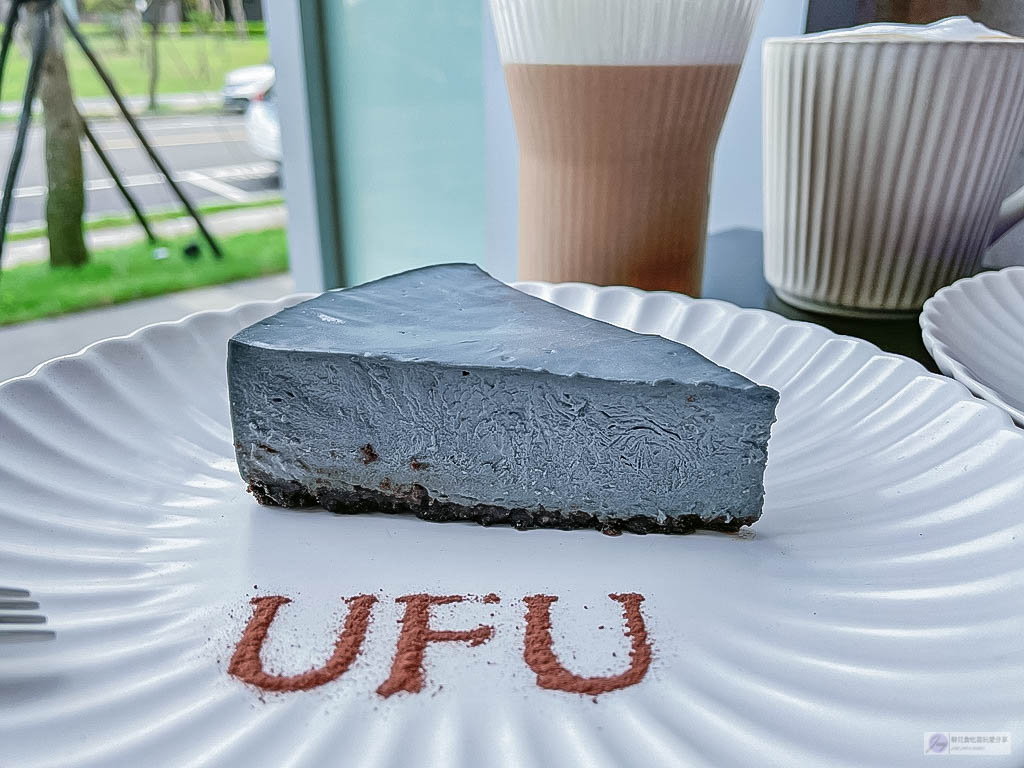 桃園大園美食-UFU Dessert 烏芙甜品-來自俄羅斯mix法國藍帶的異國甜點店/甜點 咖啡/鄰近青埔新光影城 @靜兒貪吃遊玩愛分享