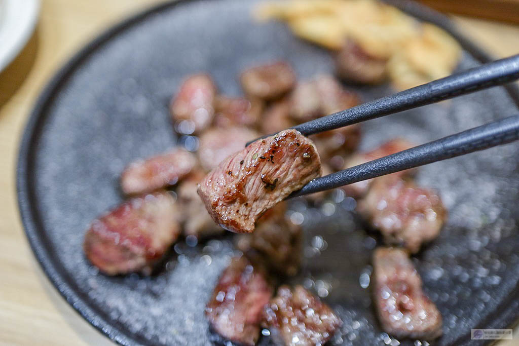 桃園美食-莨拾鐵板料理-日雜文青質感風格鐵板燒餐廳/鐵板料理 甜點 飲品/鄰近藝文特區 @靜兒貪吃遊玩愛分享