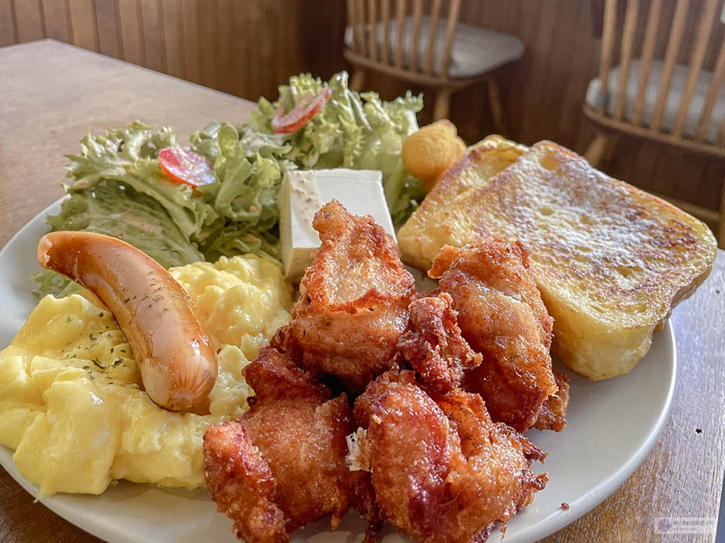 台中西區美食-凡日 bread &#038; meal-老宅改造的日雜文青風格早午餐/早午餐 咖啡 飲品/鄰近審計新村 @靜兒貪吃遊玩愛分享