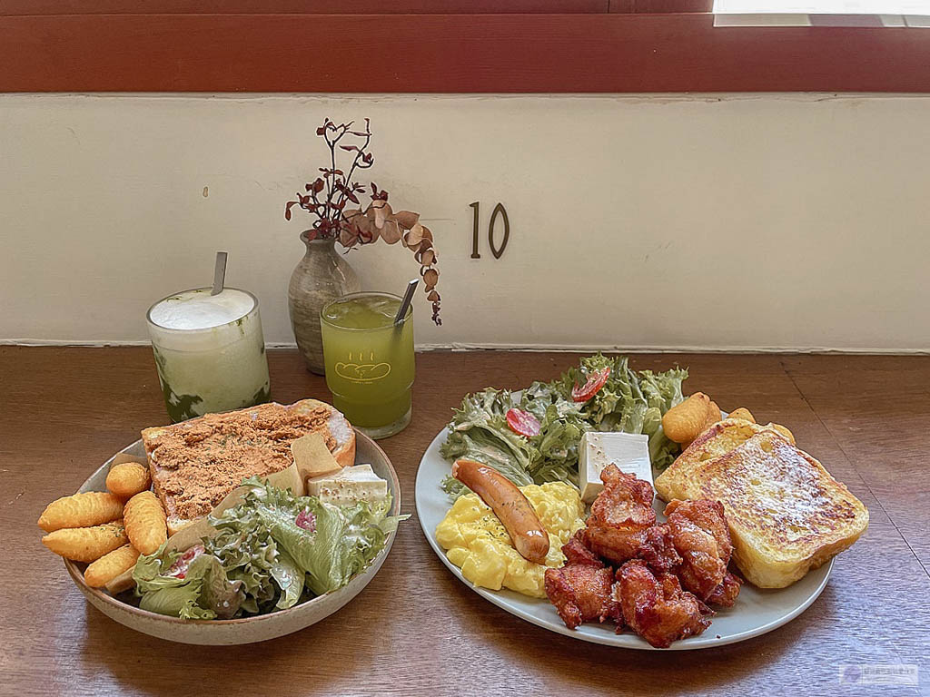 台中西區美食-凡日 bread &#038; meal-老宅改造的日雜文青風格早午餐/早午餐 咖啡 飲品/鄰近審計新村 @靜兒貪吃遊玩愛分享