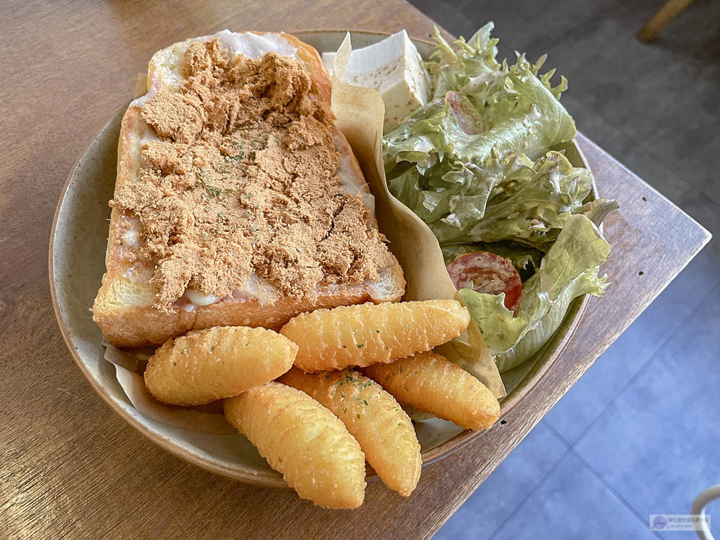 台中西區美食-凡日 bread &#038; meal-老宅改造的日雜文青風格早午餐/早午餐 咖啡 飲品/鄰近審計新村 @靜兒貪吃遊玩愛分享